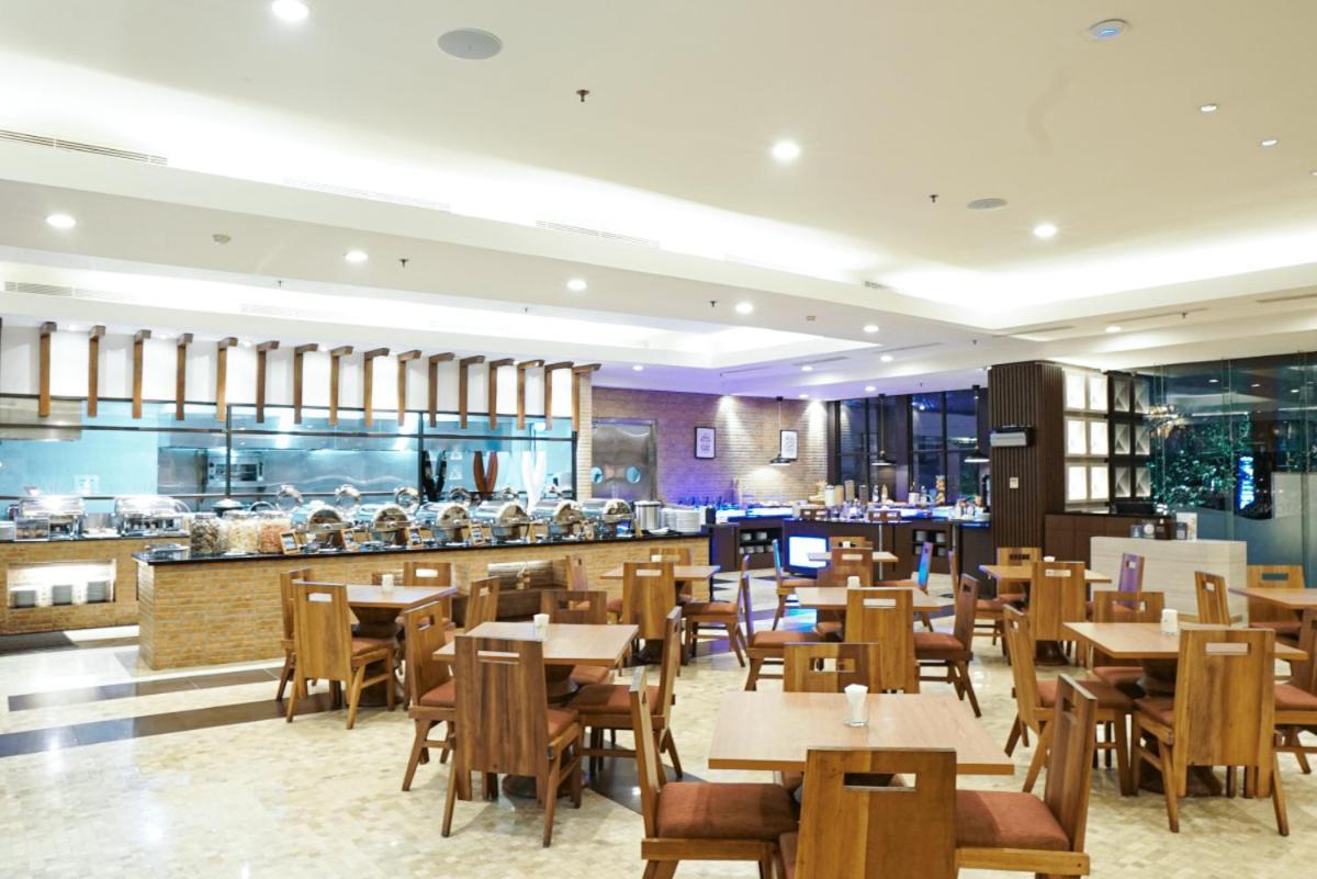 Aston Bogor Hotel And Resort Extérieur photo