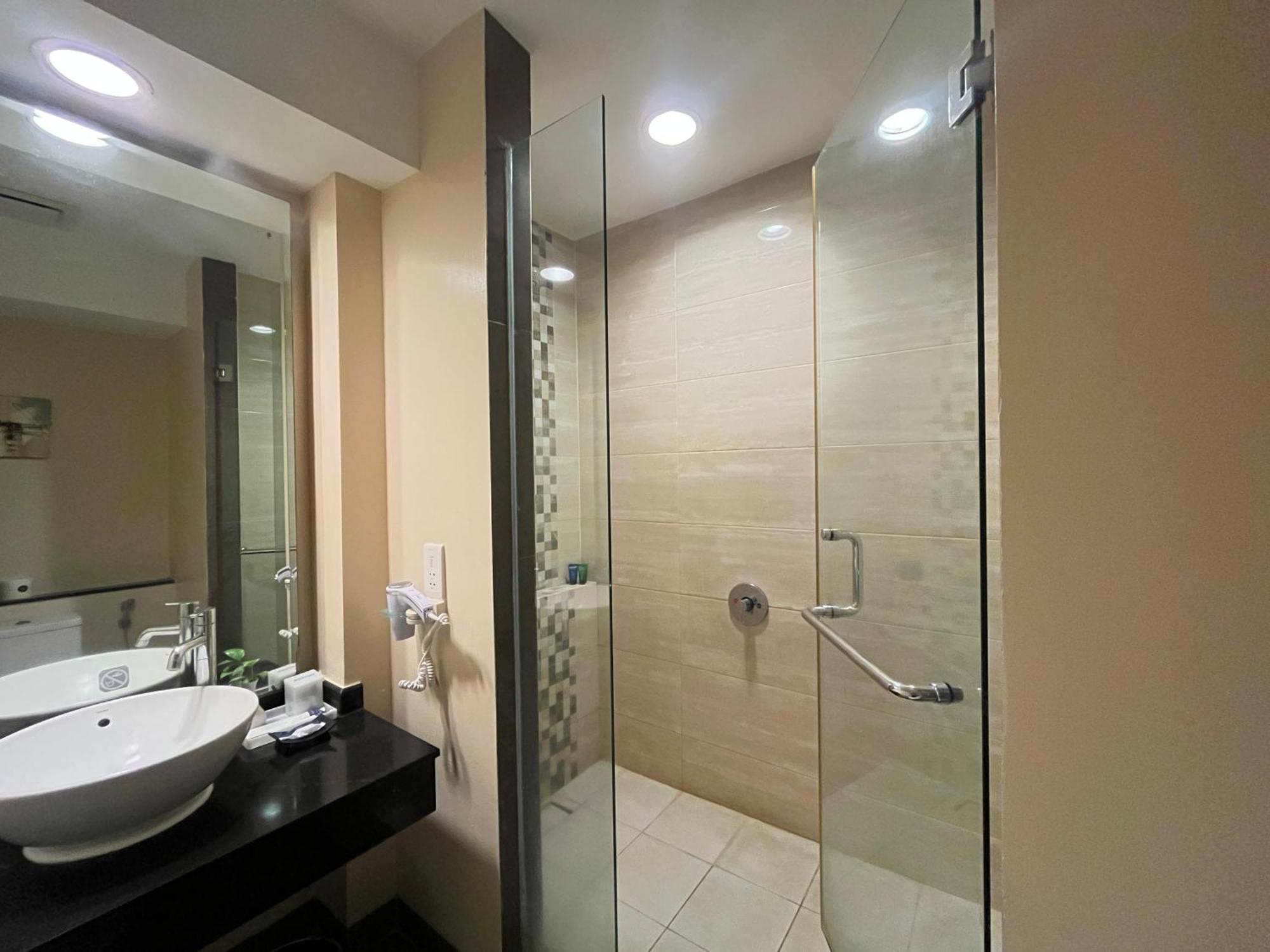 Aston Bogor Hotel And Resort Extérieur photo