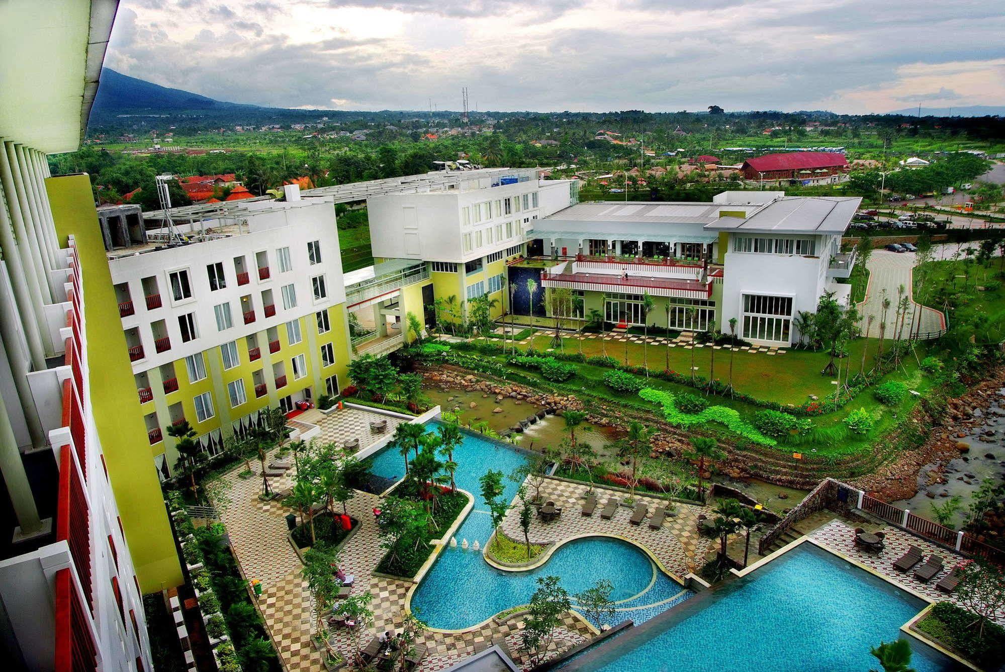 Aston Bogor Hotel And Resort Extérieur photo